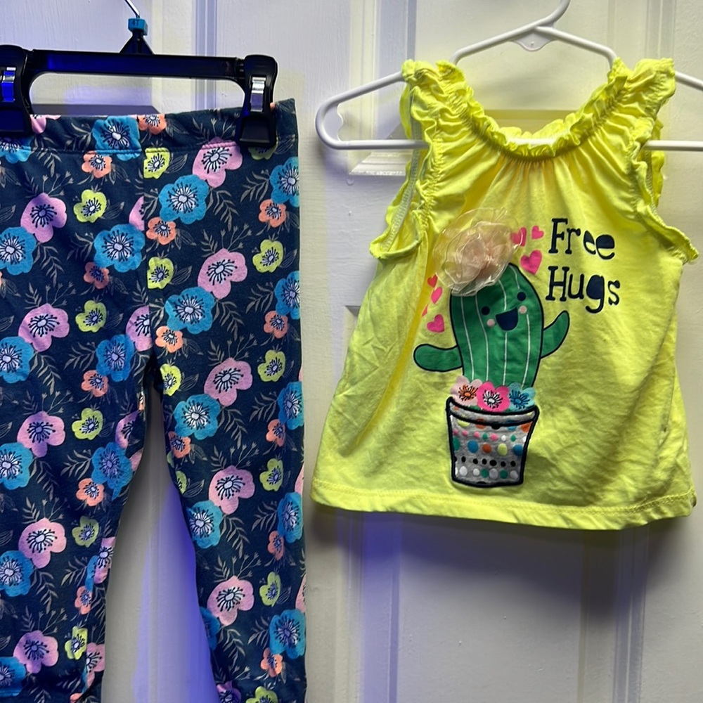 Freestyle revolution size 2 T outfit excellent condition